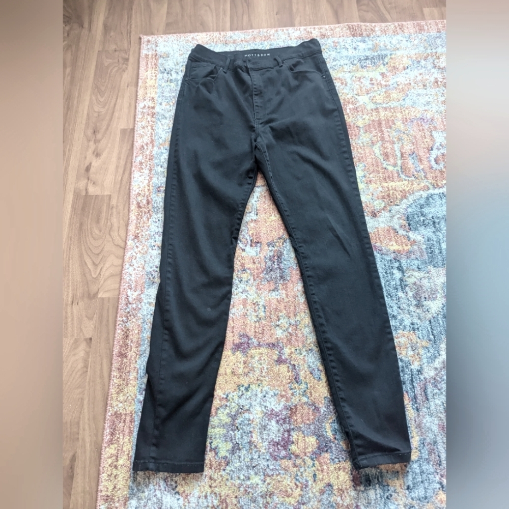Mott & Bow High Rise Skinny Jeans